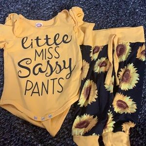 Baby girl sunflower set